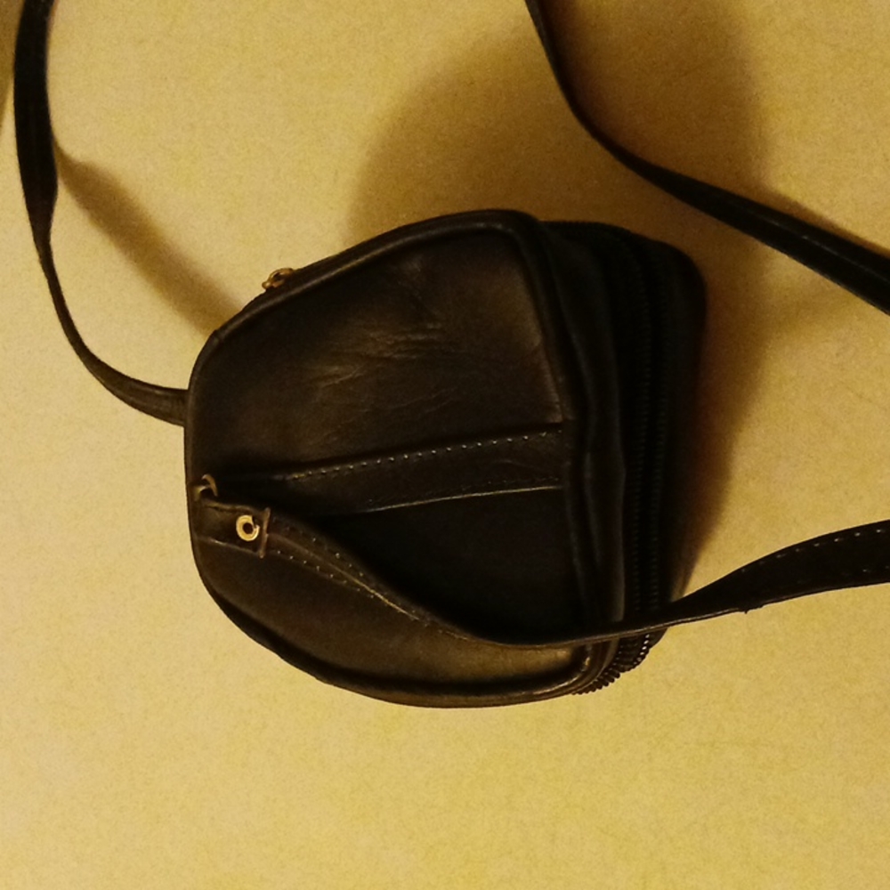 Expanding leather purse